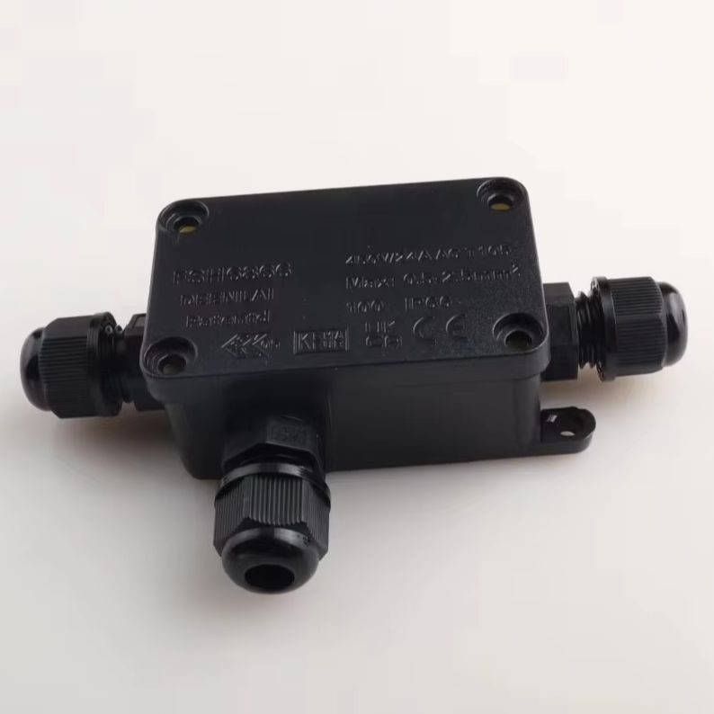 IP66 Outdoor Waterproof Mini J – Outdoor Lighting Junction recenzja i cena